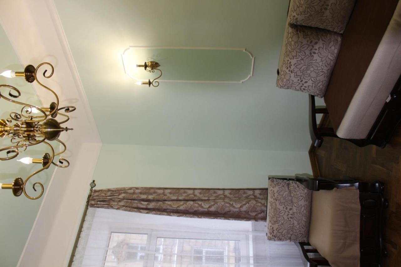 Apartment Novyj Svit Lviv Exterior photo